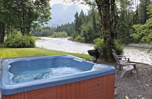 Index Cabina | Hermosa Riverfront Getaway En Las Montañas Cascade