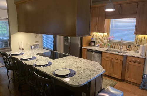 St. Marys Casa | Beautiful Riverside Retreat on St Marys River, just a short walk to town & ferry