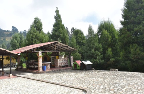 Duitama Cabina | Hermosa casa rural con maravillosa vista, amplios espacios externos. PetFriendly