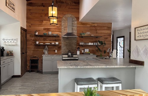 Orrtanna Casa | Beautiful rustic/newly renovated Home near Gettysburg, PA
