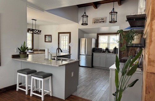 Orrtanna Casa | Beautiful rustic/newly renovated Home near Gettysburg, PA