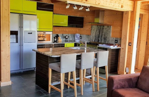 Les Chapelles Chalet De Esquí | Hermoso chalet de Saboya, en una pendiente soleada y frente a Les Arcs y La Plagne