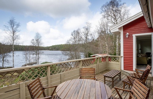 Tollered Casa | Beautiful House With Private Lakefront Views