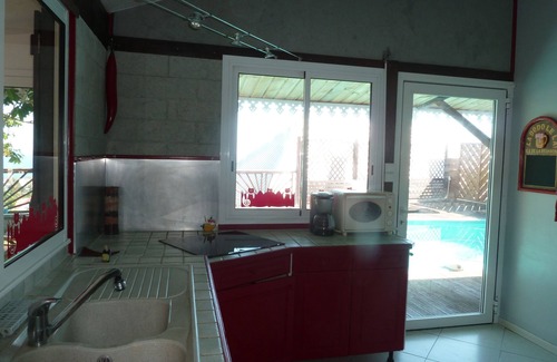 Sainte-Clotilde Casa | Hermosa villa con vista al mar, bien equipada y amueblada, piscina segura, sala de juegos.
