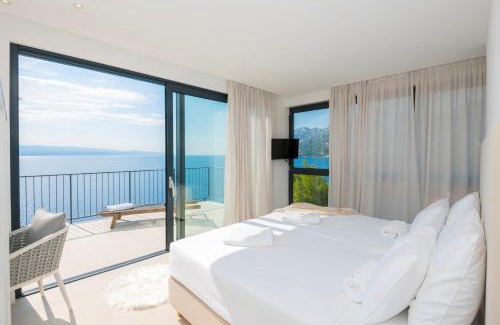 Basko Polje Villa | Beautiful Seafront Split Villa 9 Bedrooms Bellamar Vista Retreat Large Heated Infinity Pool & Jacuzzi Makarska