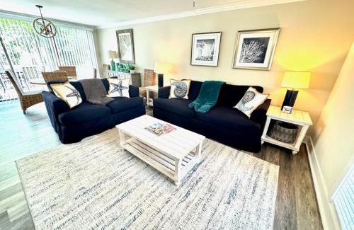 North Forest Beach Casa | Beautiful Seascape Beach Villa -upgraded 2 bd 2 ba