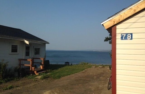 Digby Casa | Beautiful Seaside Cottage