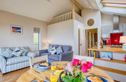 Eype Casa | Beautiful Seaside Holiday Home