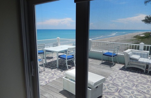 Hobe Sound Casa | Hermosa casa de playa aislada en alquiler en la prestigiosa isla de Júpiter.