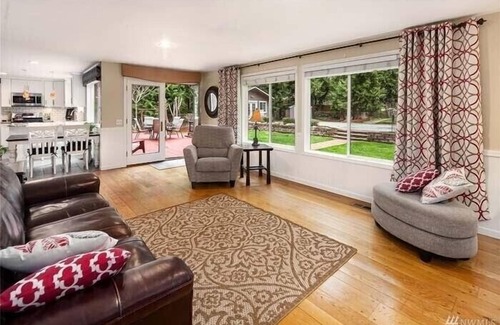 Sammamish Casa | Hermosa casa serena para retiro privado