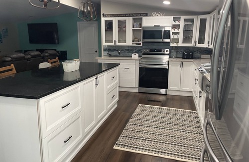 Amelia Casa | Beautiful Serenity on 1.26 acres 20 min from Downtown