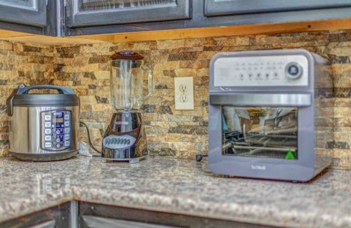 Mission Glen Estates Casa | Beautiful Silver Spring Home in Houston Southwest