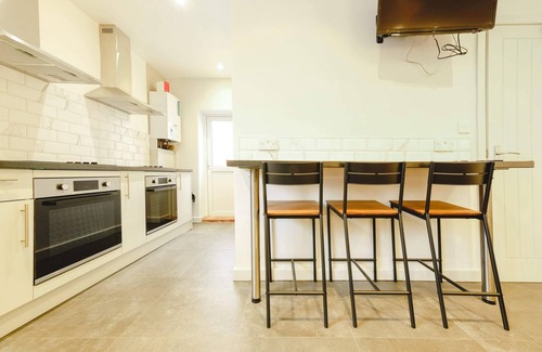 Cribbs Causeway Apartamento | Beautiful six bedroom house - Wordsworth