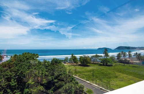 Jacó Villa | Beautiful Small Three Bedroom