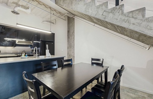 Nob Hill Casa | Hermoso espacio con patio y ubicación central: �����camine a absolutamente todo!