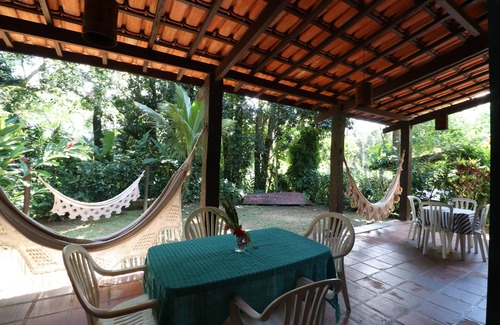 Barra do Sahy Casa | Beautiful, spacious house with 4 bedrooms, veranda with hammocks, garden.