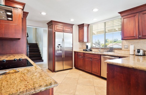Mission Viejo Casa | Beautiful, spacious home with private hot tub, putting green, basketball and BBQ