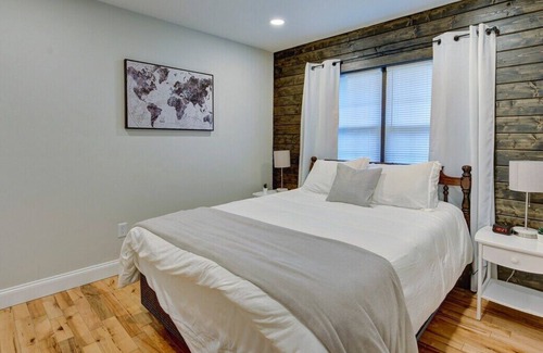 Bristol Casa | Beautiful Spacious 3 BR Home Near Shops & Hospital