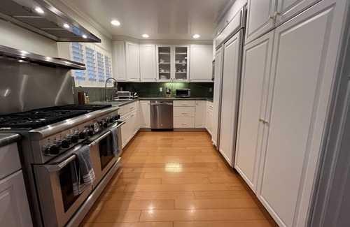 Orange Casa | Beautiful Spacious 4 Bdm home near Disney