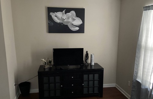Grayson Casa | Beautiful Spacious 4 Bedroom Home for Getaway, meeting, family event, Business