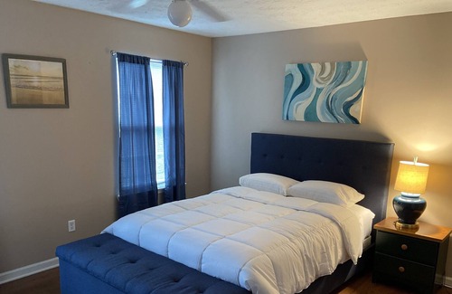 Grayson Casa | Beautiful Spacious 4 Bedroom Home for Getaway, meeting, family event, Business