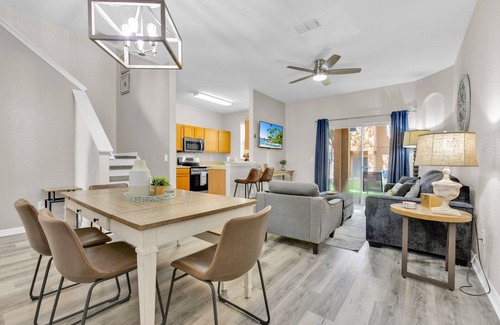 Regal Palms Casa | Beautiful, Spacious 4BR home near Resort Water Park - 9 miles to Disney Parks