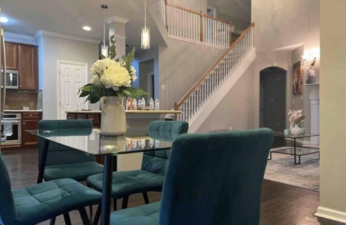 Cliftondale Casa | Beautiful Spacious ATL Home Family Friendly