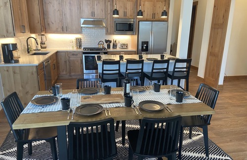 Fraser Condominio | Beautiful spacious New-Build near Winter Park Resort. Top floor / Hot Tub