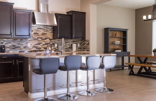 Surprise Farms Casa | Beautiful Spacious Oasis w/ Pool and BBQ