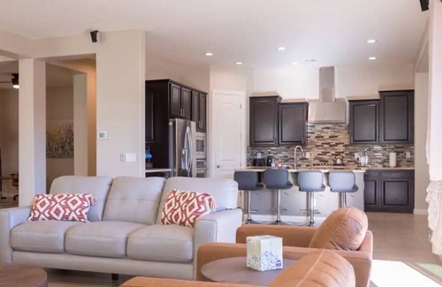 Surprise Farms Casa | Beautiful Spacious Oasis w/ Pool and BBQ