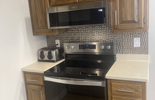 Appleton Casa | Beautiful spacious property 4 sleeping areas and 3 full baths can sleep up to 10