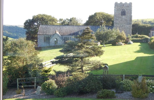 Golant Casa | Beautiful spacious, split-level house near Fowey, heated swimming pool, hot tub