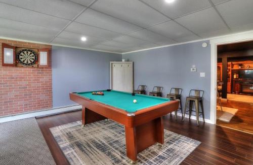 Rangeley Casa | Beautiful Spacious & Well-Stocked Downtown Home