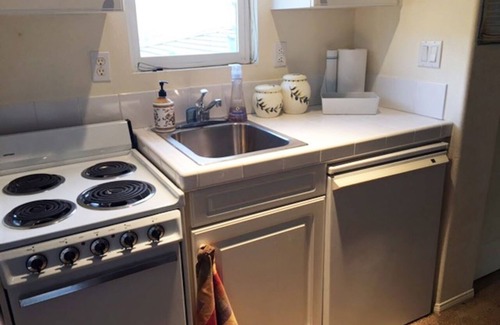 Cardiff-by-the-Sea Apartamento | Alquiler a corto plazo en Beautiful Studio