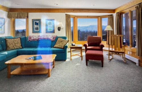 Moscow Complejo | Beautiful Stowe VT Resort--Deluxe Guesthouse Available for Peak Summer Week