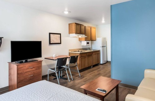Azalea Park Apartamento | Beautiful Studio apartment (420692) by Houzlet