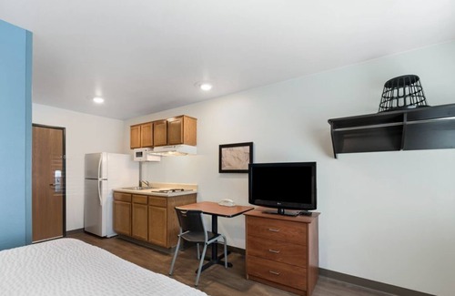 Azalea Park Apartamento | Beautiful Studio apartment (420692) by Houzlet