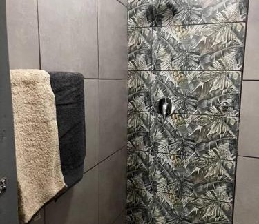Germiston Apartamento | Beautiful studio apartment in Hazel Park