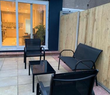 Erith Apartamento | Beautiful Studio apartment in a house with parking