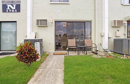 Paradise Lakes Apartamento | Beautiful Studio N5-S at Paradise Lakes Clothing Optional Resort!