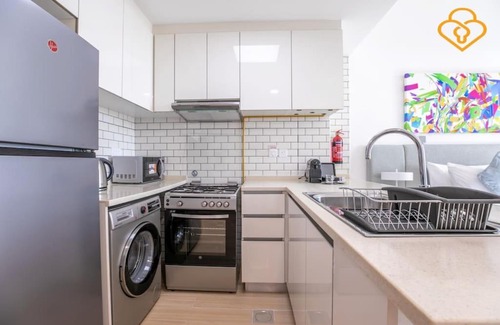 Al Satwa Apartamento | Beautiful Studio walking to Metro & DWTC