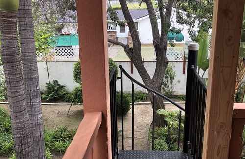 Downey Apartamento | Beautiful studio with nice jacuzzi and steam bath in the shower