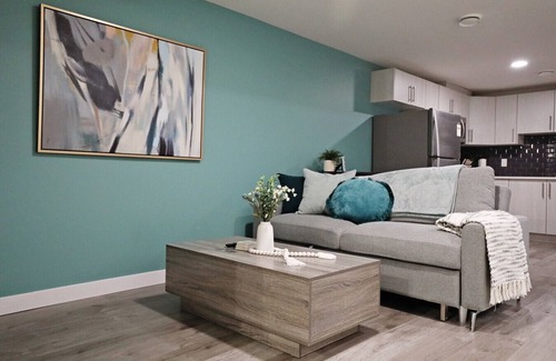 Southwest Edmonton Condominio | Beautiful Suite King Bed|Long Stays|Disney|Airport