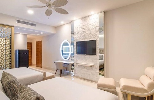 Cabo San Lucas Complejo | ¡NUEVA suite con vista al mar y servicios para miembros!