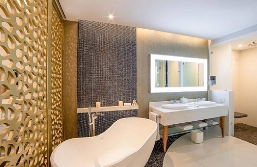 Cabo San Lucas Complejo | ¡NUEVA suite con vista al mar y servicios para miembros!