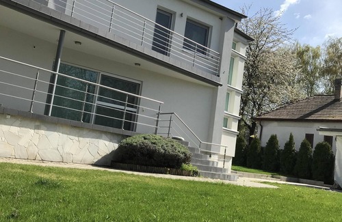 Balatonkenese Casa | Hermosa casa de vacaciones de verano con 5 habitaciones ~ Capacidad hasta 10