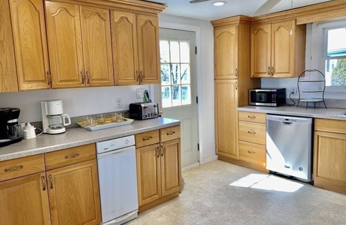 Kenberma Casa | Beautiful Summer Rental at Gorgeous Nantasket Beach in Hull MA!