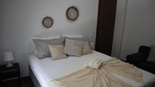 Loutraki Apartamento | Beautiful Sweet Brown apartment in the center