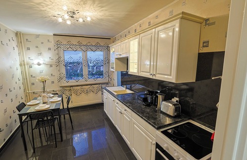 Hautepierre Apartamento | Beautiful T3 double living room apartment for rent in Strasbourg