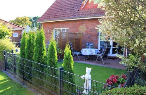 Westeraccumersiel Casa | Beautiful terraced house Meerzeit in a central location